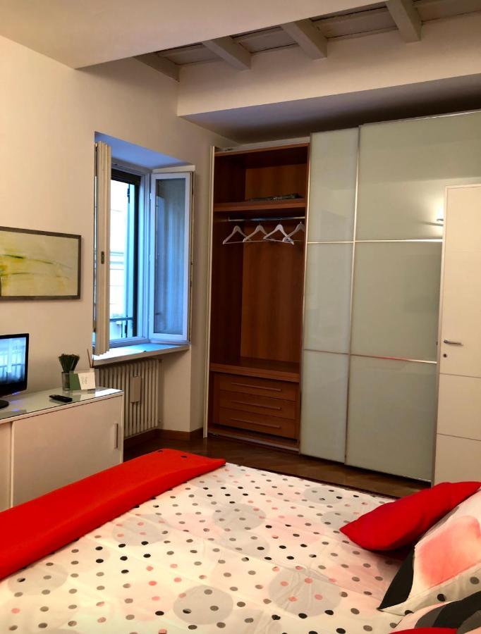Emma Home adiacente alla Piazza Ducale Vigevano Esterno foto