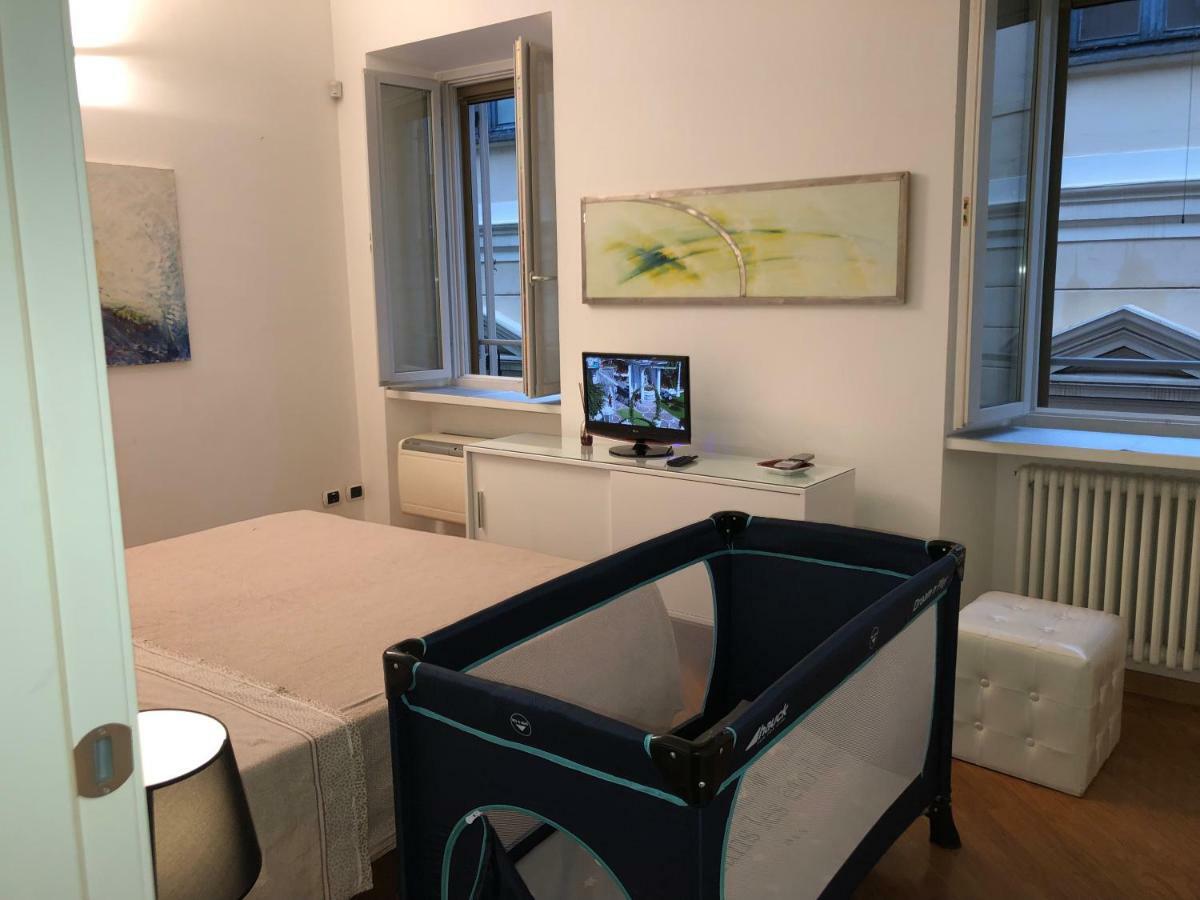 Emma Home adiacente alla Piazza Ducale Vigevano Esterno foto