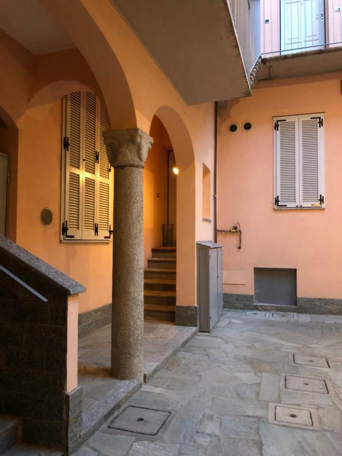 Emma Home adiacente alla Piazza Ducale Vigevano Esterno foto